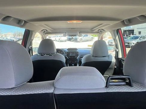 Used 2021 Subaru Forester Premium AWD/4WD image 28