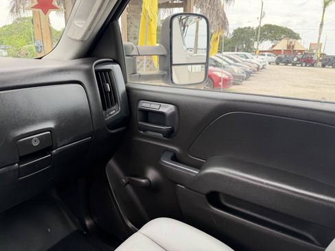 Used 2016 Chevrolet Silverado 3500 W/T RWD image 6