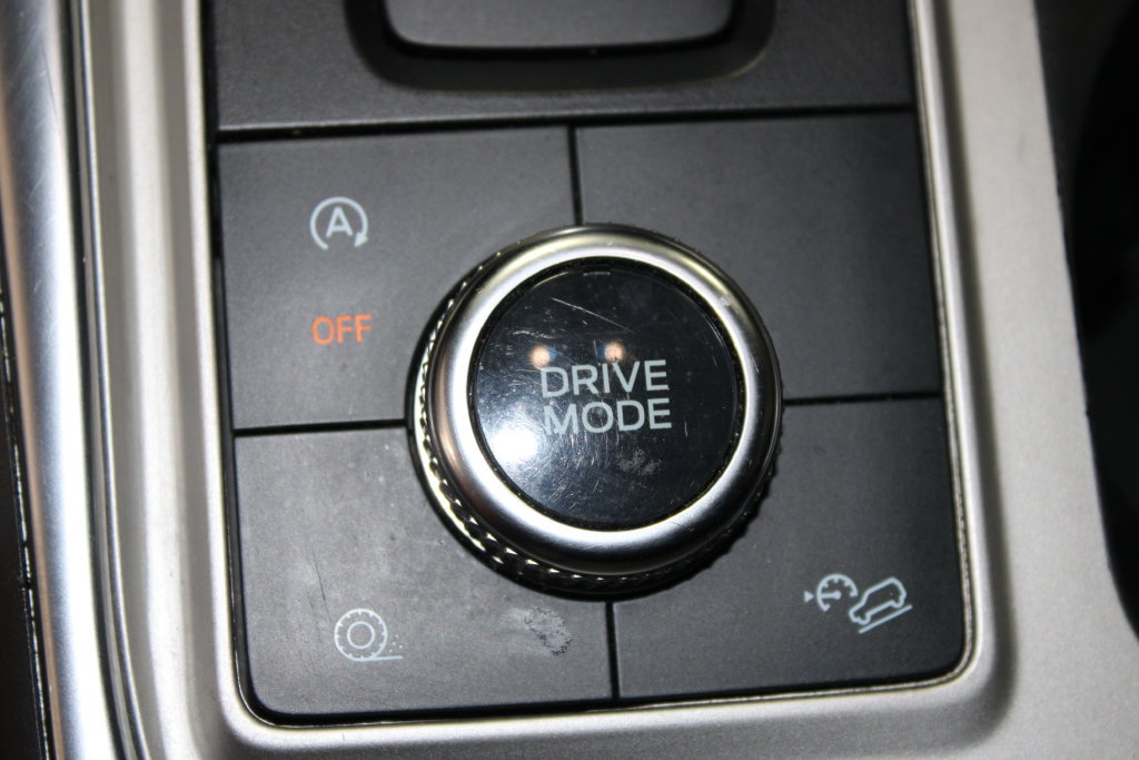 Used 2024 Ford Explorer Limited AWD/4WD image 56