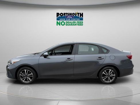 Used 2023 Kia Forte LXS FWD image 2