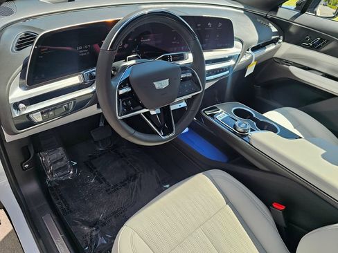 New 2026 Cadillac Lyriq Sport AWD/4WD image 19