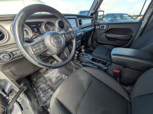 Used 2021 Jeep Wrangler Sport S image 12