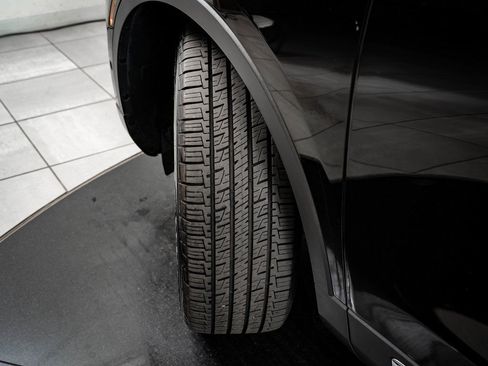 Used 2022 Lincoln Nautilus Reserve w/ Equipment Group 201A image 41