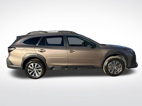 Certified 2024 Subaru Outback Premium AWD/4WD image 17