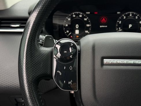 Used 2018 Land Rover Range Rover Velar S image 15