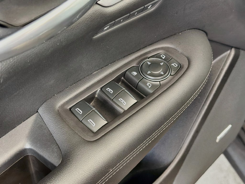 Used 2022 Cadillac XT5 Premium Luxury AWD/4WD image 19