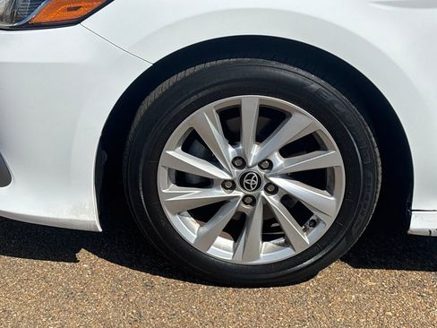 Used 2023 Toyota Camry LE image 23