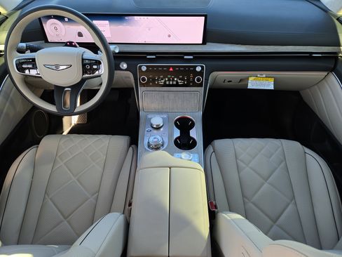 Used 2025 Genesis GV80 3.5T Prestige image 8