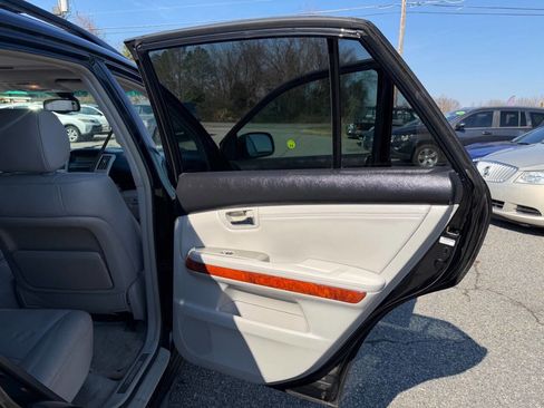 Used 2005 Lexus RX 330 AWD image 11