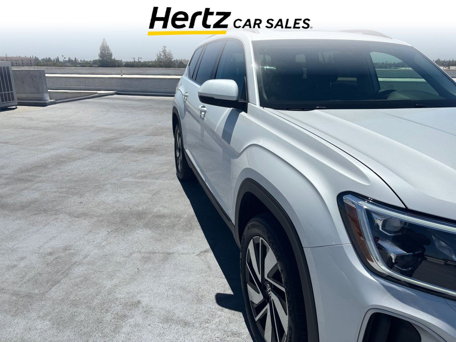 Used 2026 Volkswagen Atlas SE FWD image 1