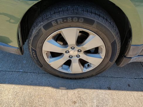 Used 2010 Subaru Outback 2.5i Limited image 30