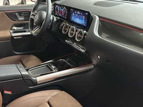 Used 2026 Mercedes-Benz GLA 35 AMG 4MATIC image 40