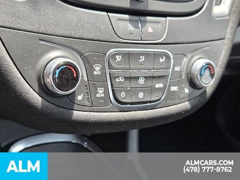 Used 2024 Chevrolet Malibu LT FWD image 9