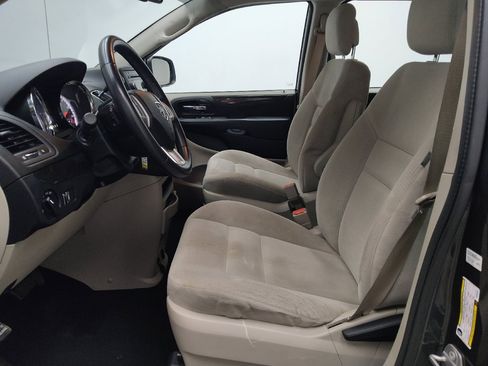 Used 2016 Dodge Grand Caravan American Value Package w/ UConnect Hands-Free Group FWD image 17
