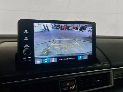 Certified 2025 Honda Pilot EX-L image 16