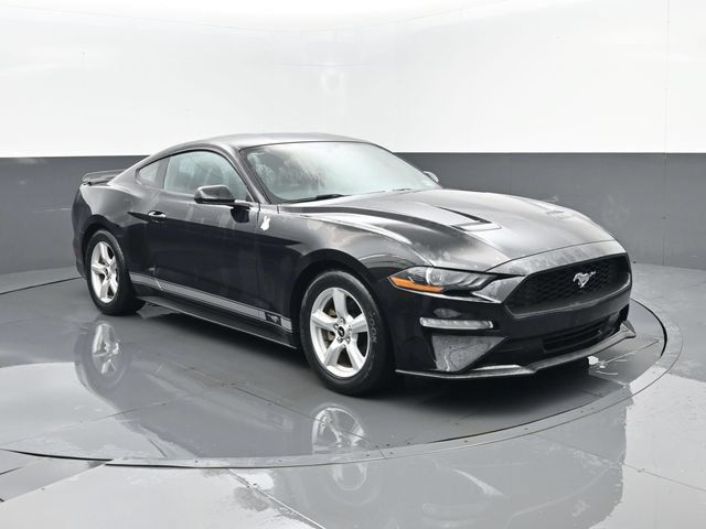 Used 2019 Ford Mustang Coupe RWD image 3