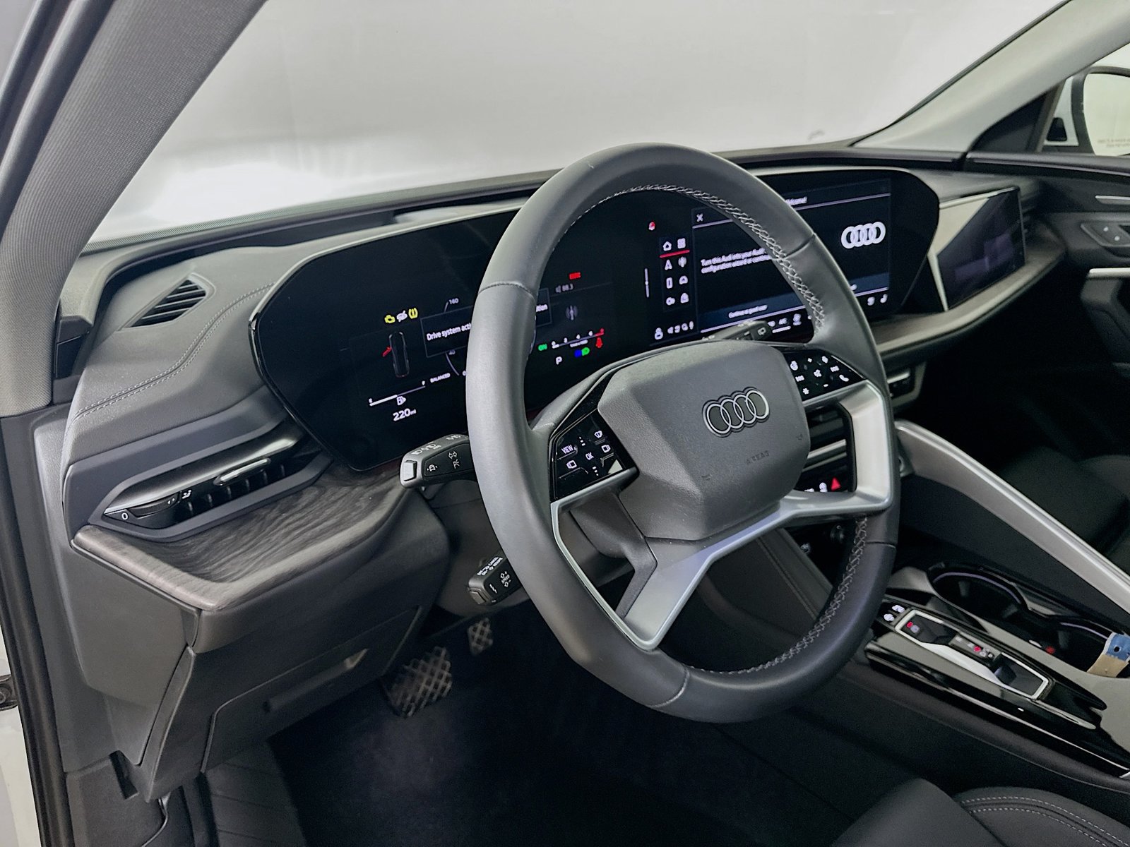 Certified 2025 Audi Q5 Prestige AWD/4WD image 31
