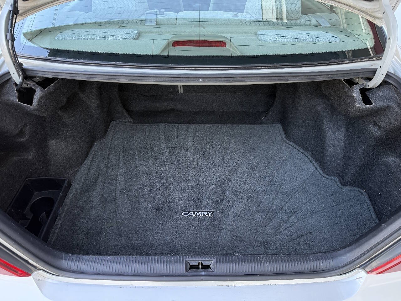 Used 2003 Toyota Camry LE FWD image 24