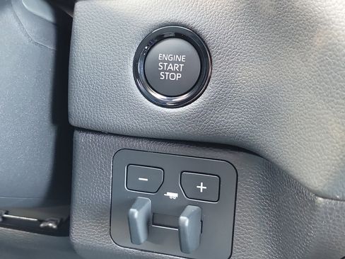 New 2026 Toyota Tundra Limited AWD/4WD image 24