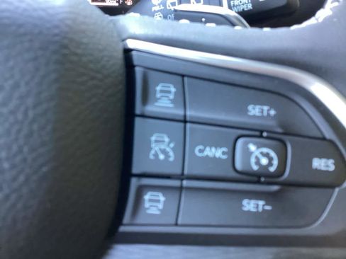 New 2025 Jeep Grand Cherokee L Laredo w/ Luxury Tech Group I image 28