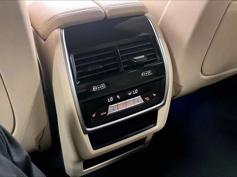 Used 2022 BMW X5 xDrive40i w/ Premium Package AWD/4WD image 24