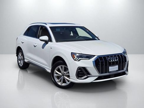 Used 2024 Audi Q3 2.0T Premium AWD/4WD image 1