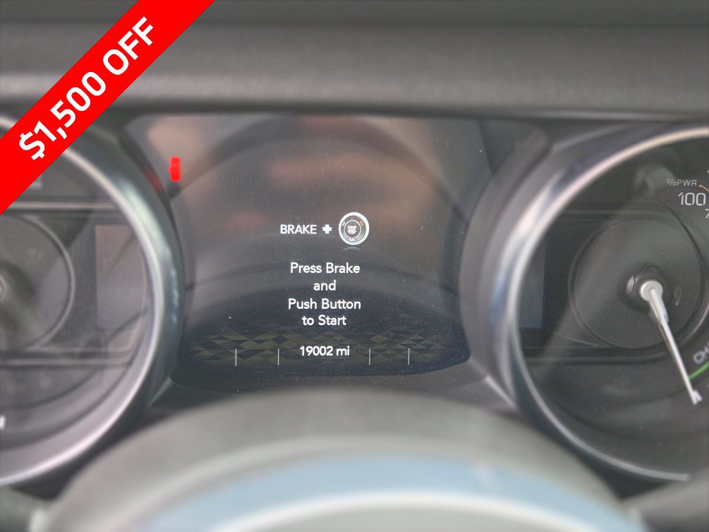 Used 2023 Jeep Wrangler Unlimited Sahara w/ Cold Weather Group AWD/4WD image 9