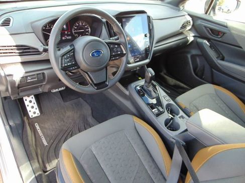 Used 2025 Subaru Crosstrek 2.5i Sport AWD/4WD image 11