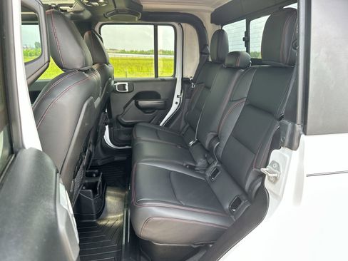 Used 2020 Jeep Gladiator Rubicon w/ LED Lighting Group image 22