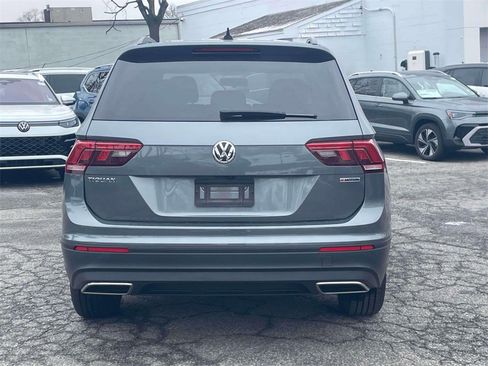 Used 2021 Volkswagen Tiguan S image 7