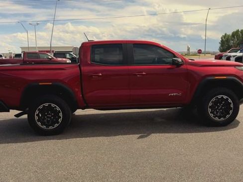 Used 2026 GMC Canyon AT4 AWD/4WD image 9