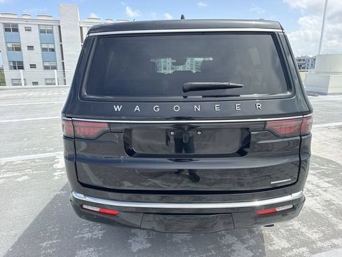 Used 2024 Jeep Wagoneer Series II w/ Flexible Seating Group AWD/4WD image 25