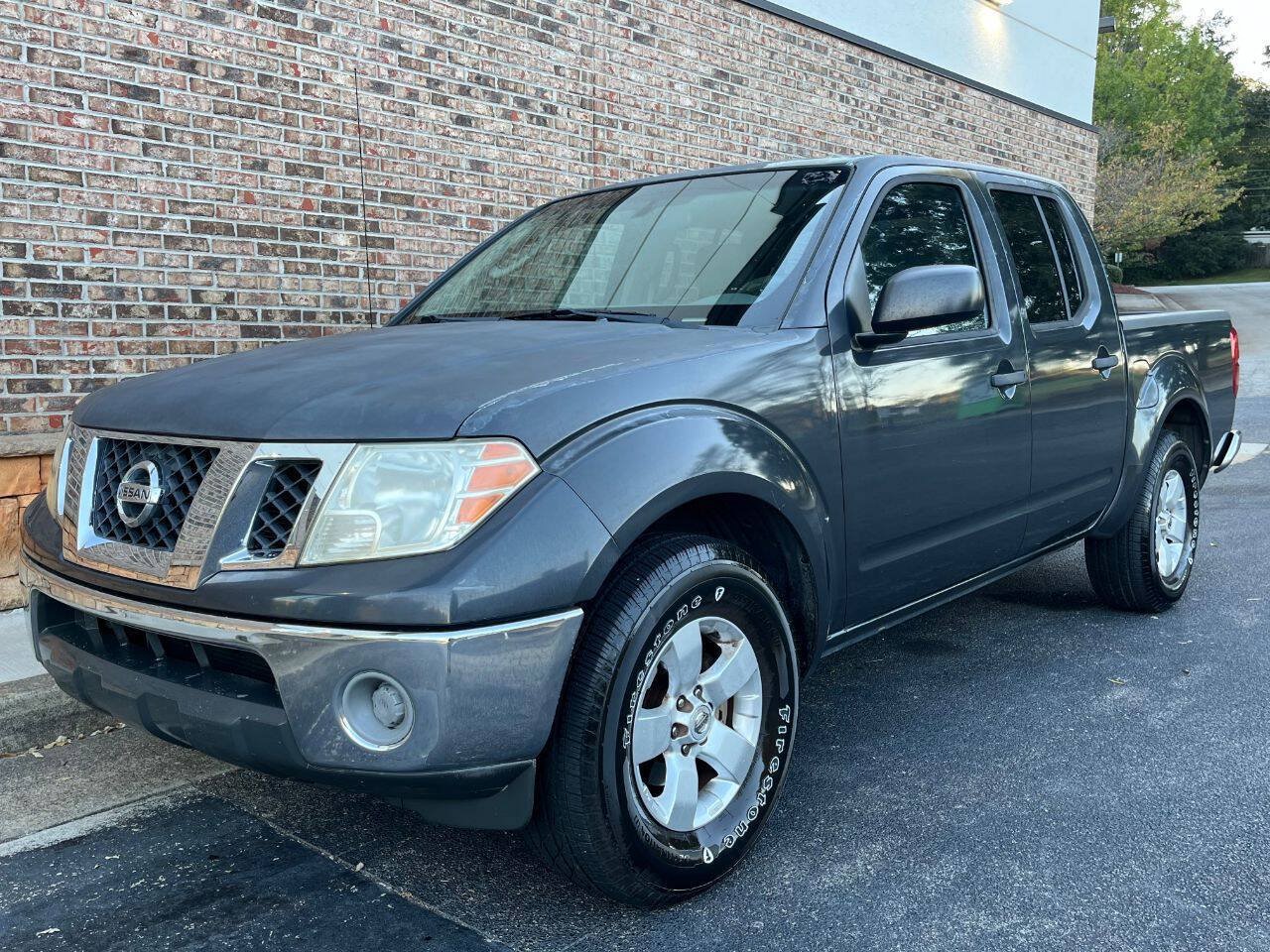 Used 2010 Nissan Frontier SE w/ Moonroof Pkg RWD image 1