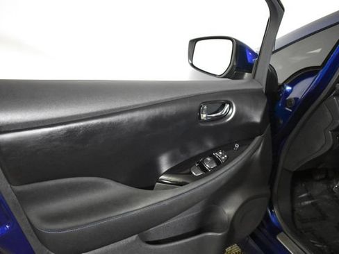Certified 2024 Nissan Leaf SV Plus FWD image 7