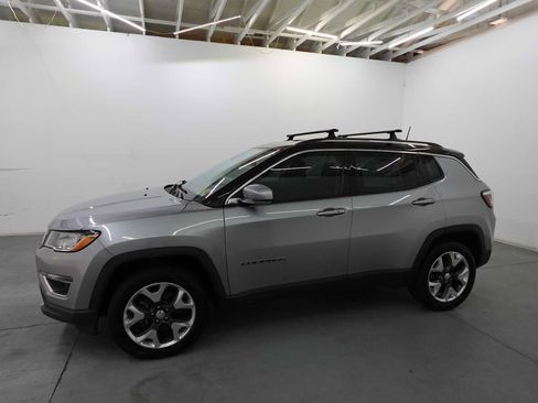 Used 2019 Jeep Compass Limited AWD/4WD image 8
