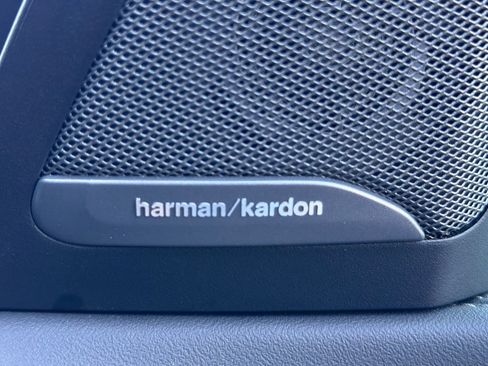 Used 2026 BMW X5 xDrive40i w/ Climate Comfort Package image 23