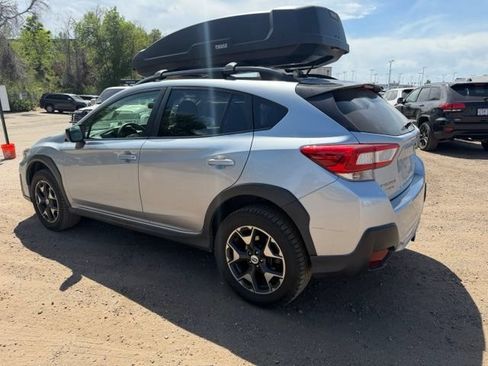 Used 2018 Subaru Crosstrek 2.0i AWD/4WD image 3