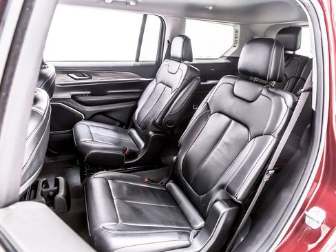 Used 2021 Jeep Grand Cherokee L Limited AWD/4WD image 30