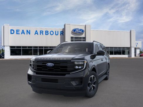 New 2026 Ford Expedition Max Active image 2