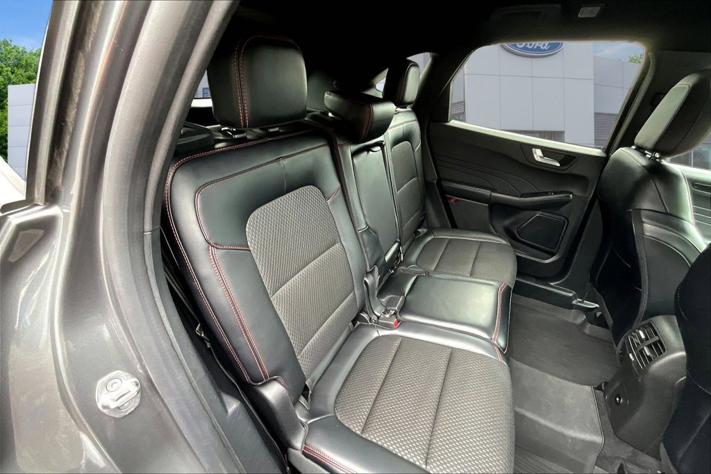 Certified 2024 Ford Escape ST-Line w/ Tech Pack #1 AWD/4WD image 25