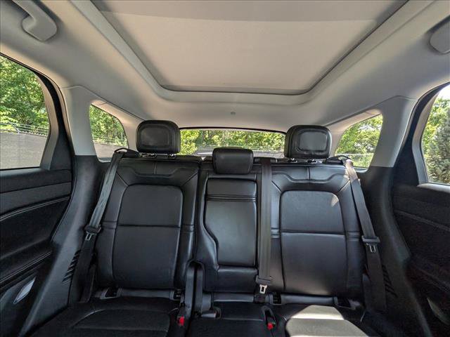 Used 2021 Lincoln Corsair AWD w/ Premium Package image 17