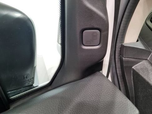 Used 2025 Honda Odyssey Touring image 14