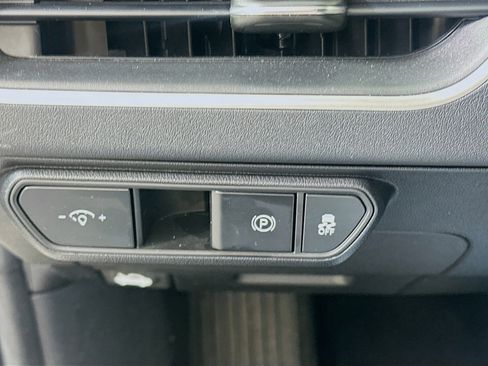 Used 2025 Kia K4 FWD image 17