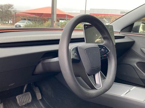 Used 2024 Tesla Model 3 Standard Range image 9