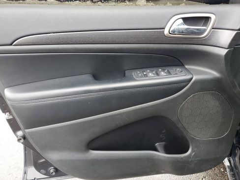 Used 2015 Jeep Grand Cherokee Altitude image 22