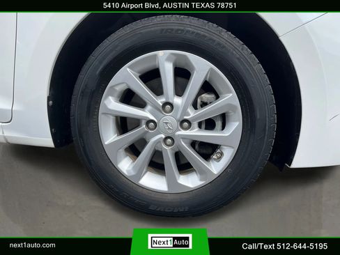 Used 2019 Hyundai Accent SEL FWD image 27