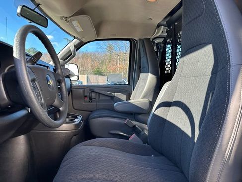 Used 2024 Chevrolet Express 2500 w/ Driver Convenience Package image 30