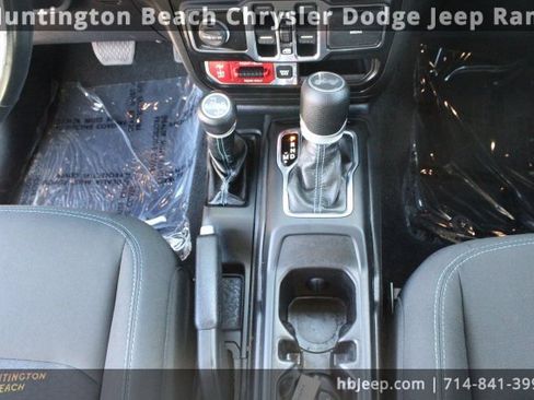 Used 2022 Jeep Wrangler Unlimited Rubicon 4xe image 15