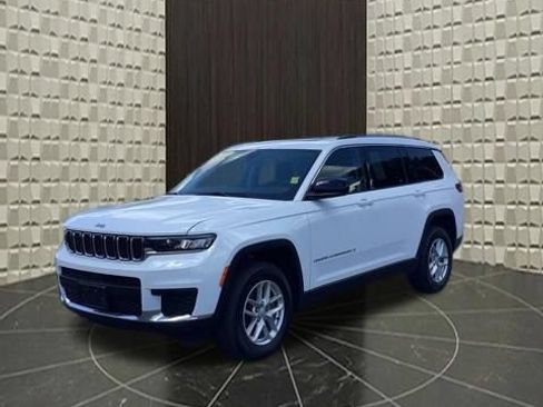Certified 2023 Jeep Grand Cherokee L Laredo w/ Luxury Tech Group I AWD/4WD image 9