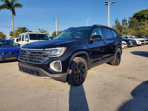 New 2026 Volkswagen Atlas SE image 3